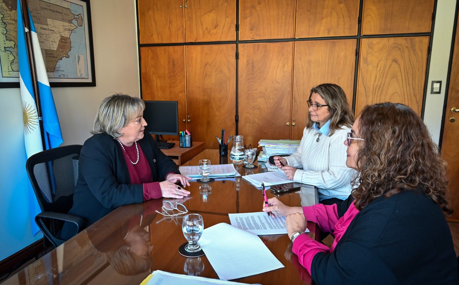 Reunión con el Ministerio de Desarrollo Humano