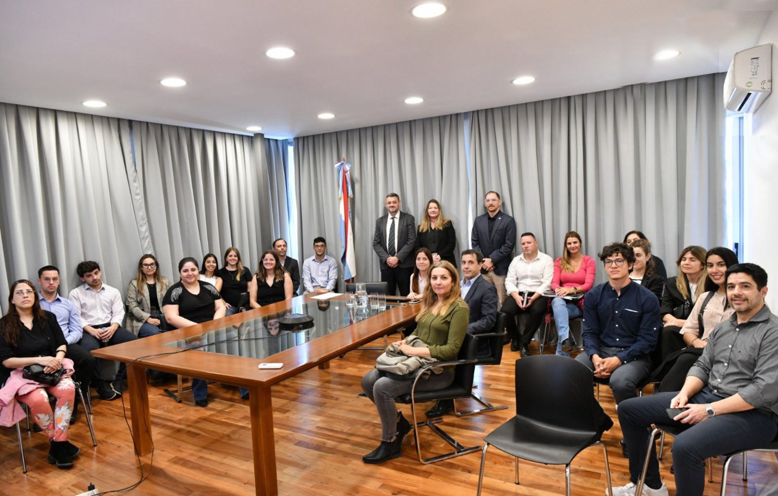 Reunión con profesionales de la abogacía de la Municipalidad de Paraná