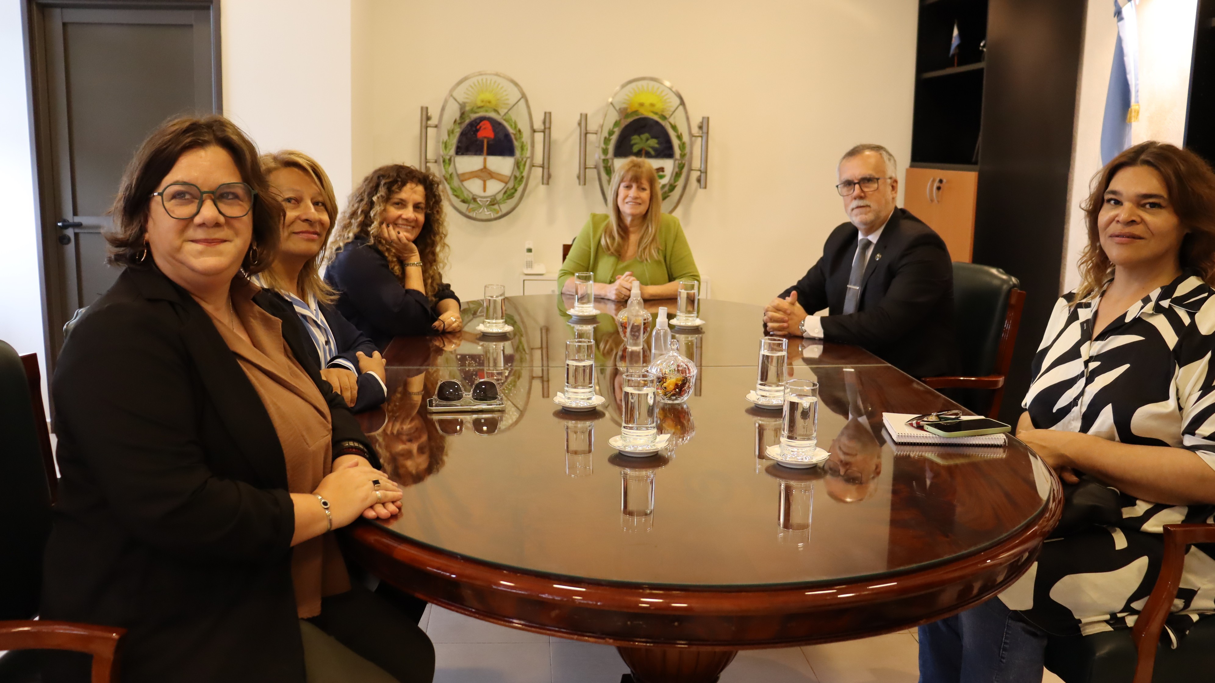Reunión en el Salón de Acuerdos
