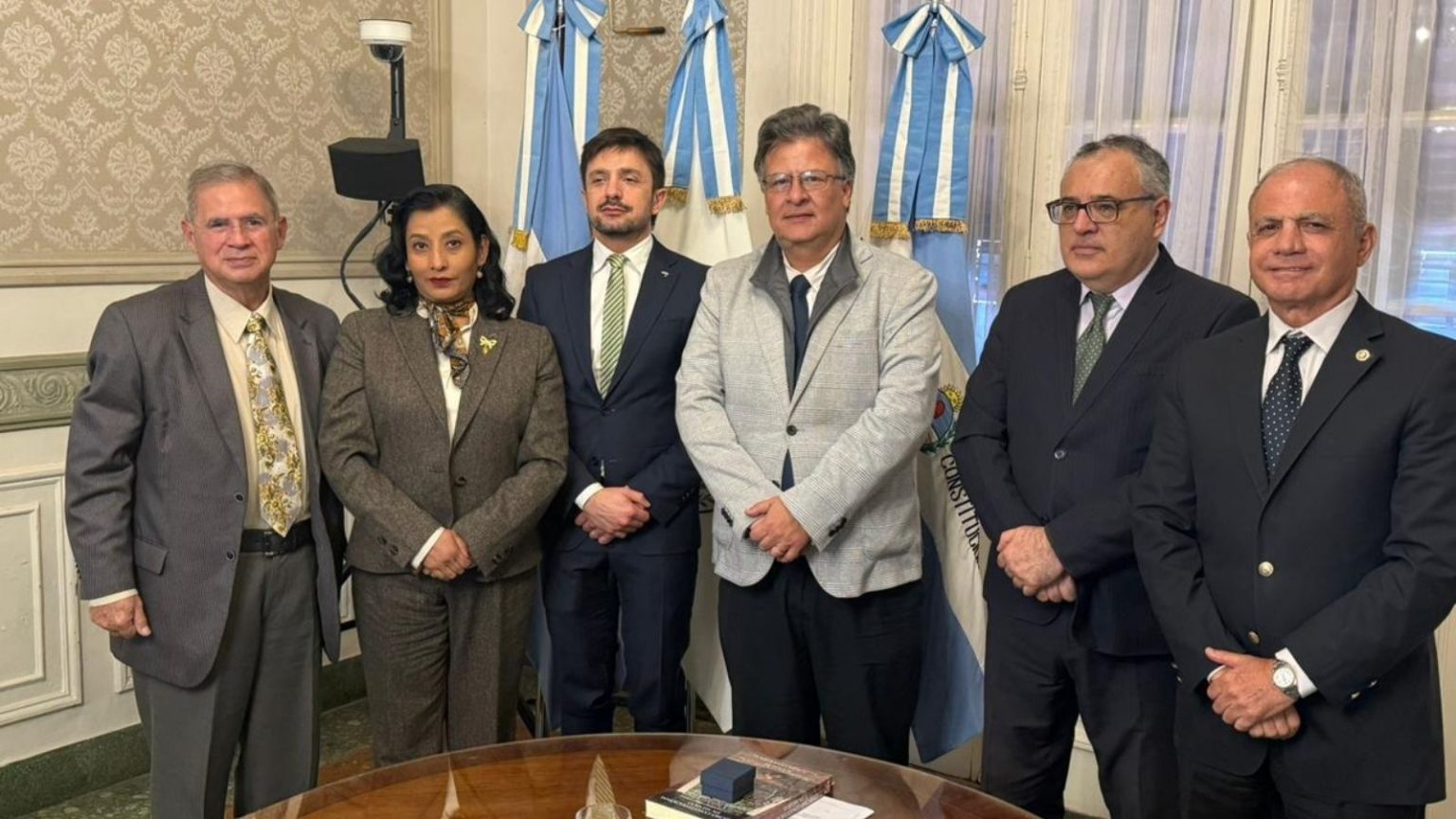 Reunión institucional con docentes de la Universidad Nacional Autónoma de México