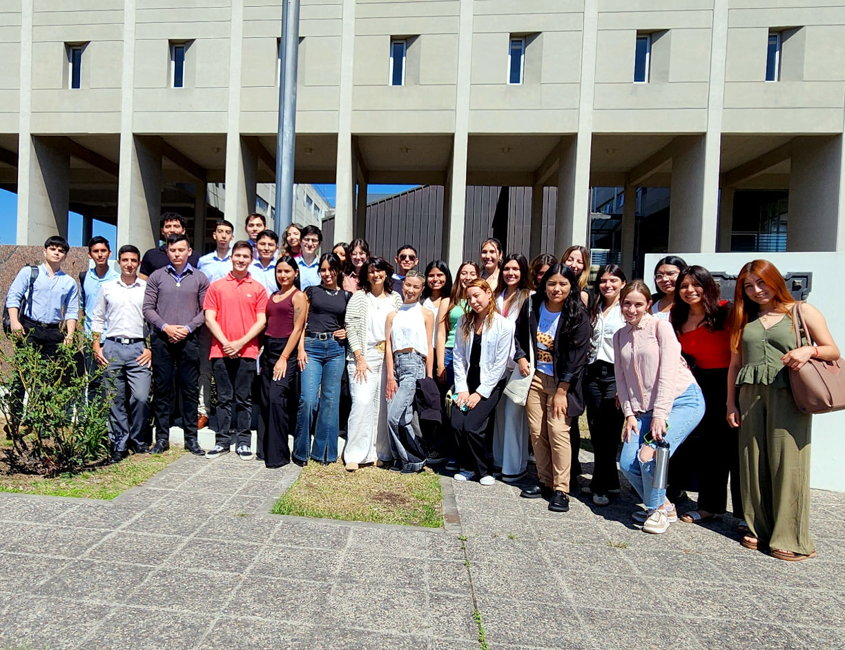 Visita de alumnos de abogacía a Ciudad Judicial