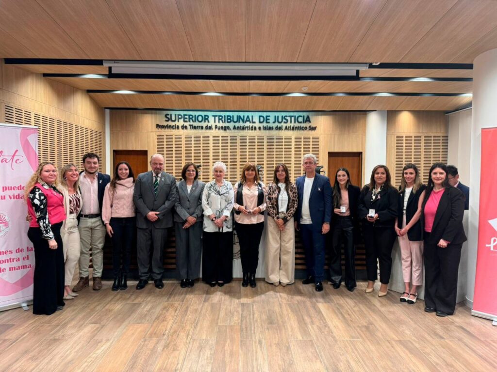 El encuentro se desarrolló en el Salón Elena Rubio de Mingorance