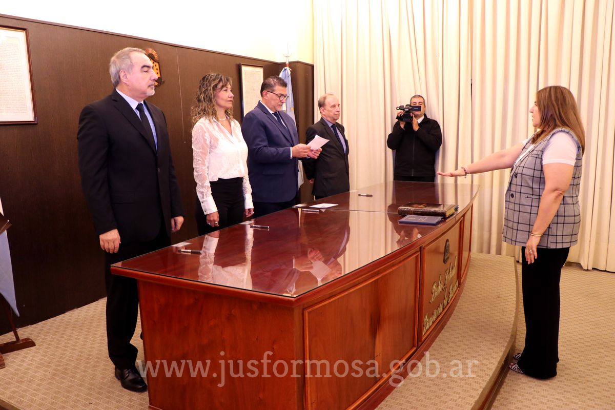 Jura de Viviana Karina kalafattich