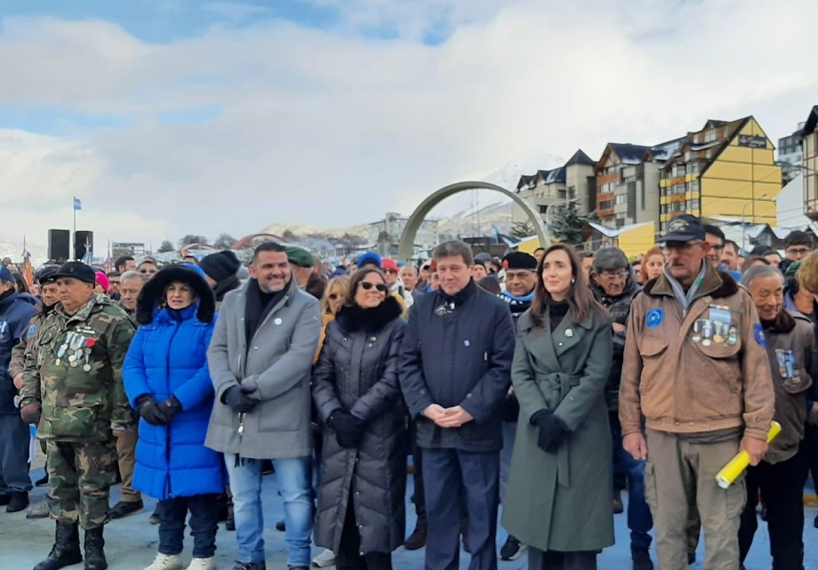 Ceremonia por el 43º Aniversario de la Gesta de Malvinas. 