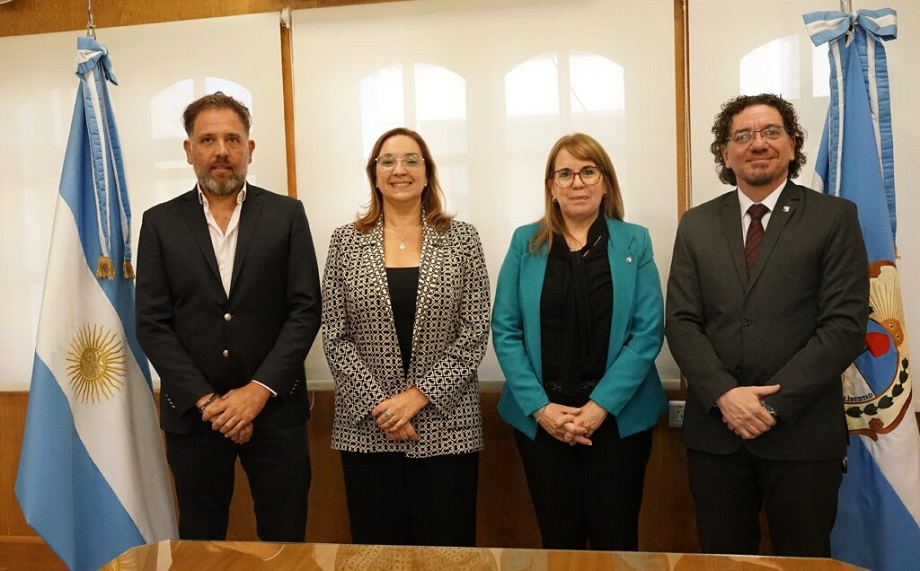 Abogacía virtual en la UCCuyo: acuerdan beneficios para judiciales 