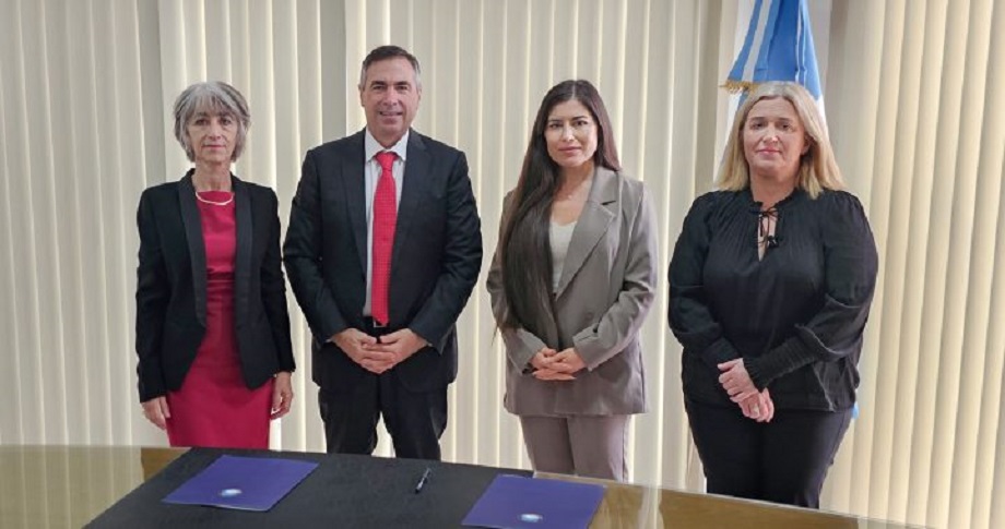 Convenio de colaboración para capacitación en perspecticva de género