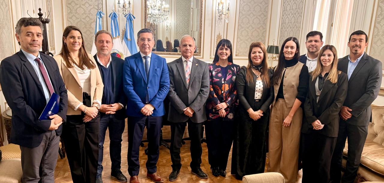 Convenio de Colaboración Institucional