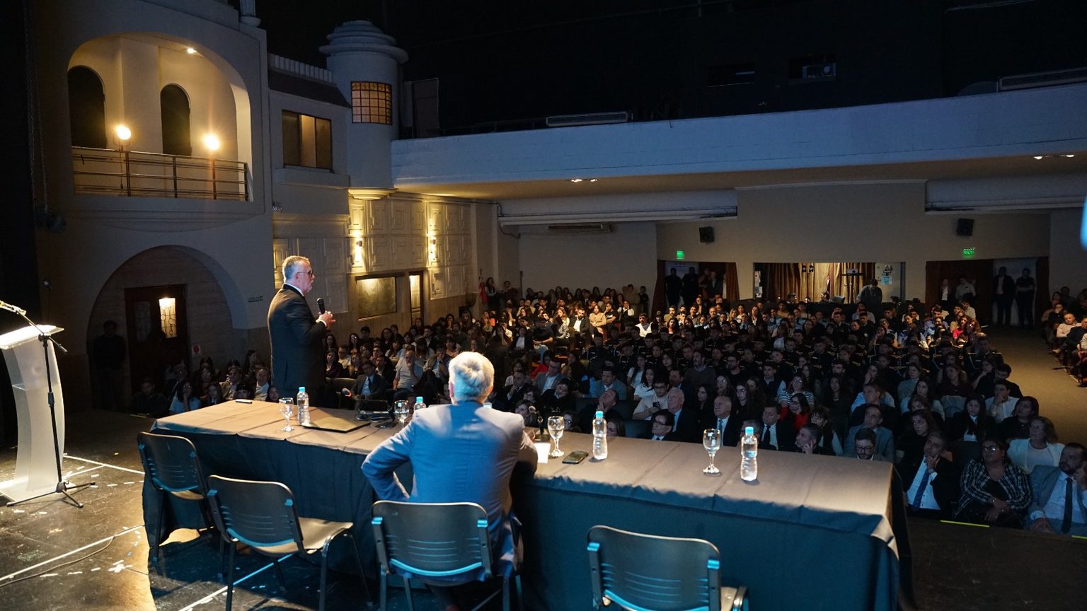 Conferencia Dr. Víctor del Río