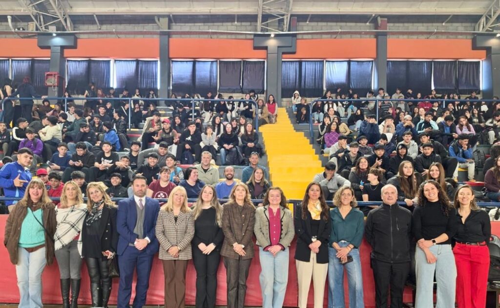 Más de 400 estudiantes de escuelas secundarias participaron de las jornadas