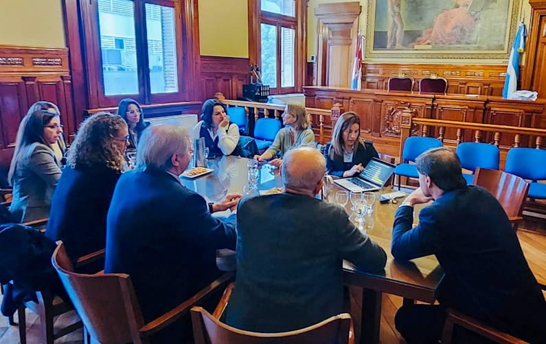 Representantes del Poder Judicial, la Defensa Pública y el Consulado de Colombia