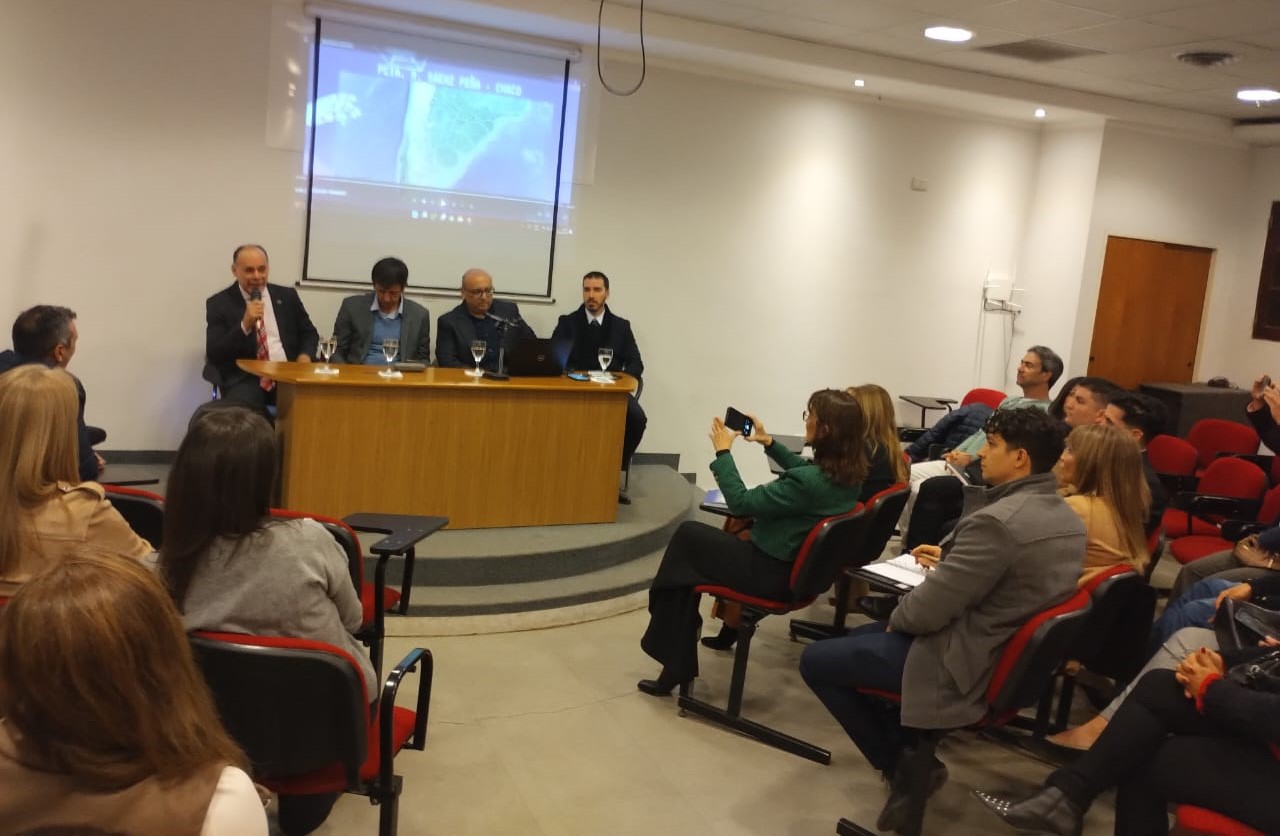 La charla fue Resistencia