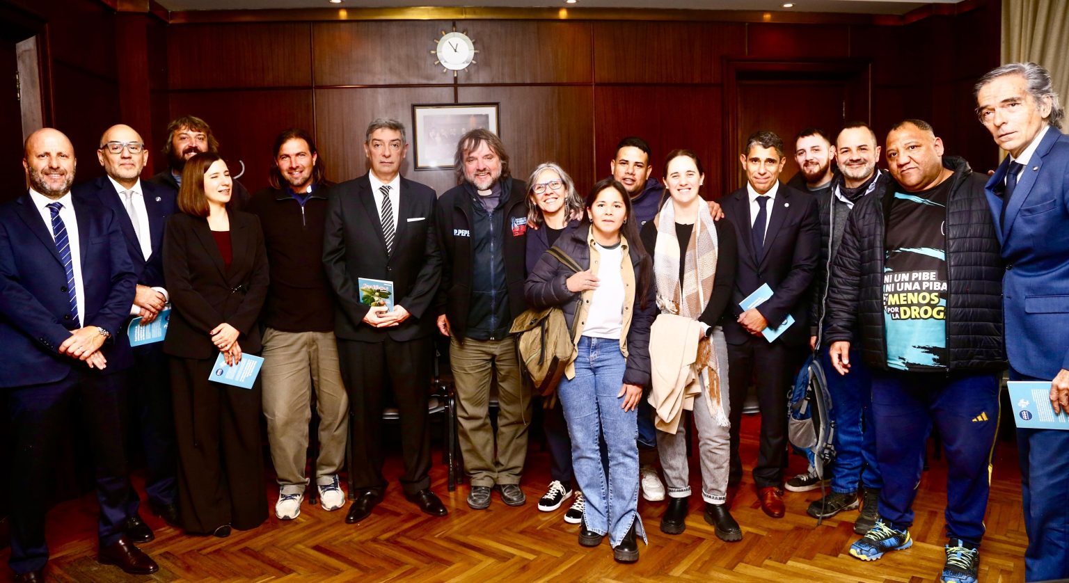 Firma convenio con la Fundación Hogares de Cristo