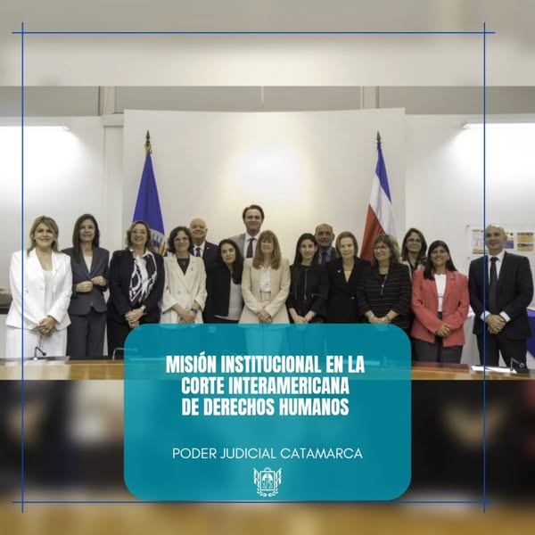 Foto grupal de la comitiva