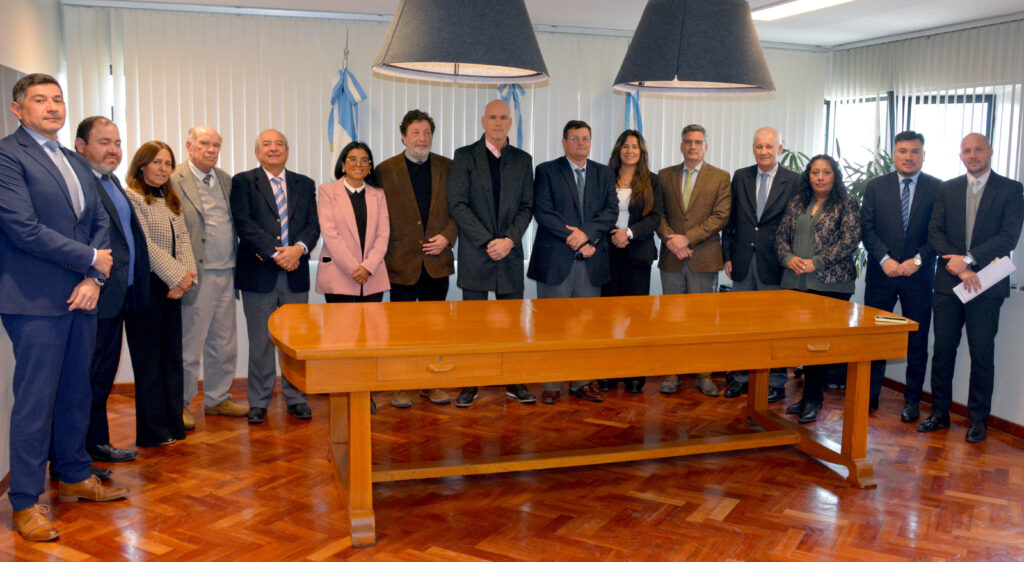 Reunión con el Colegio de Abogados y Procuradores
